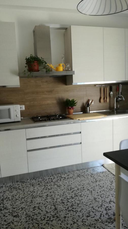Ferienwohnung Casa Chiara San Benedetto del Tronto Exterior foto